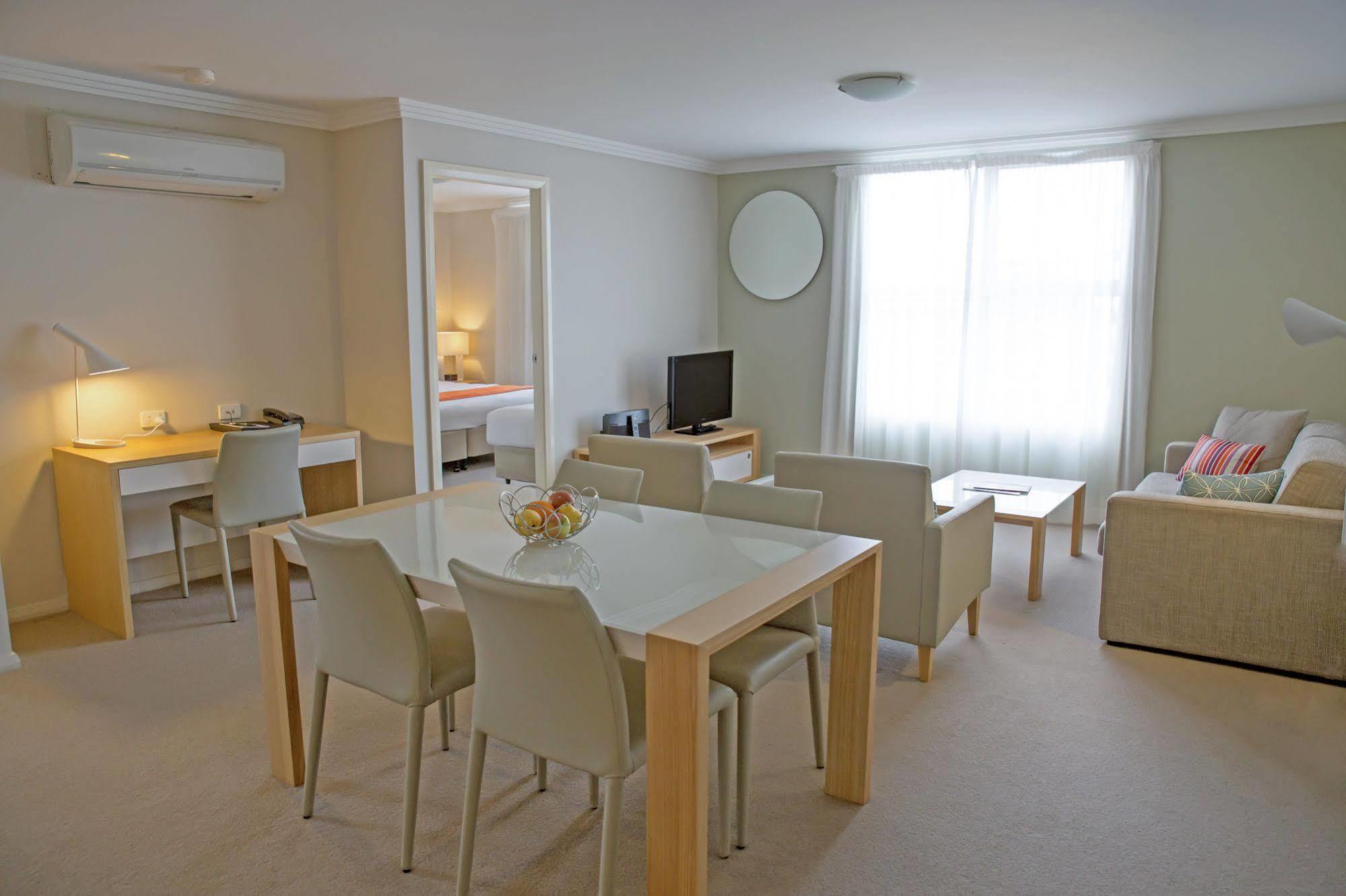 Quest Wollongong Aparthotel Bagian luar foto